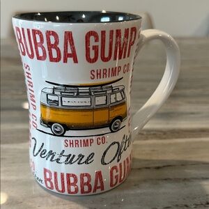New with tags Bubba Gump Yellow and White coffee Mug